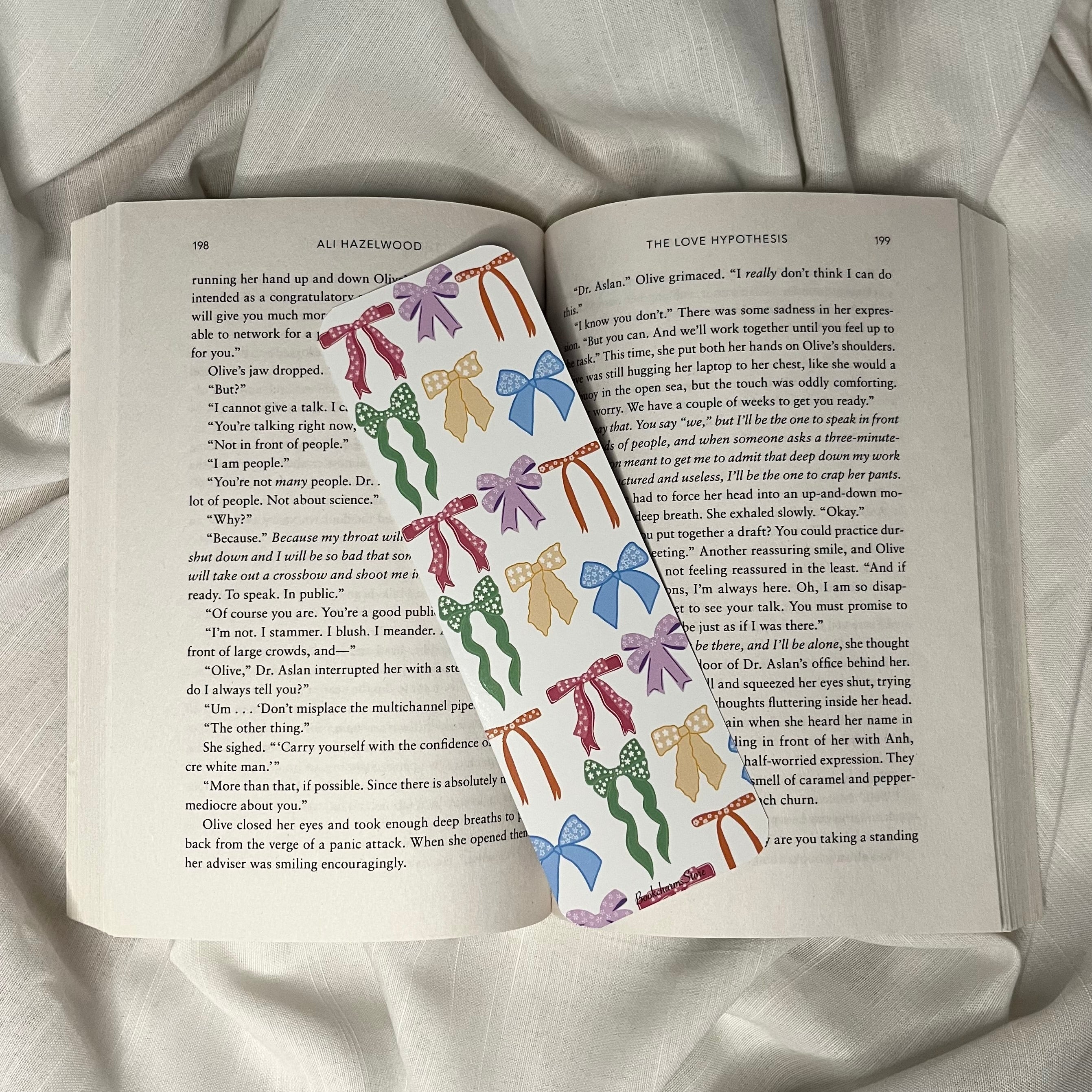 Bows Bookmark