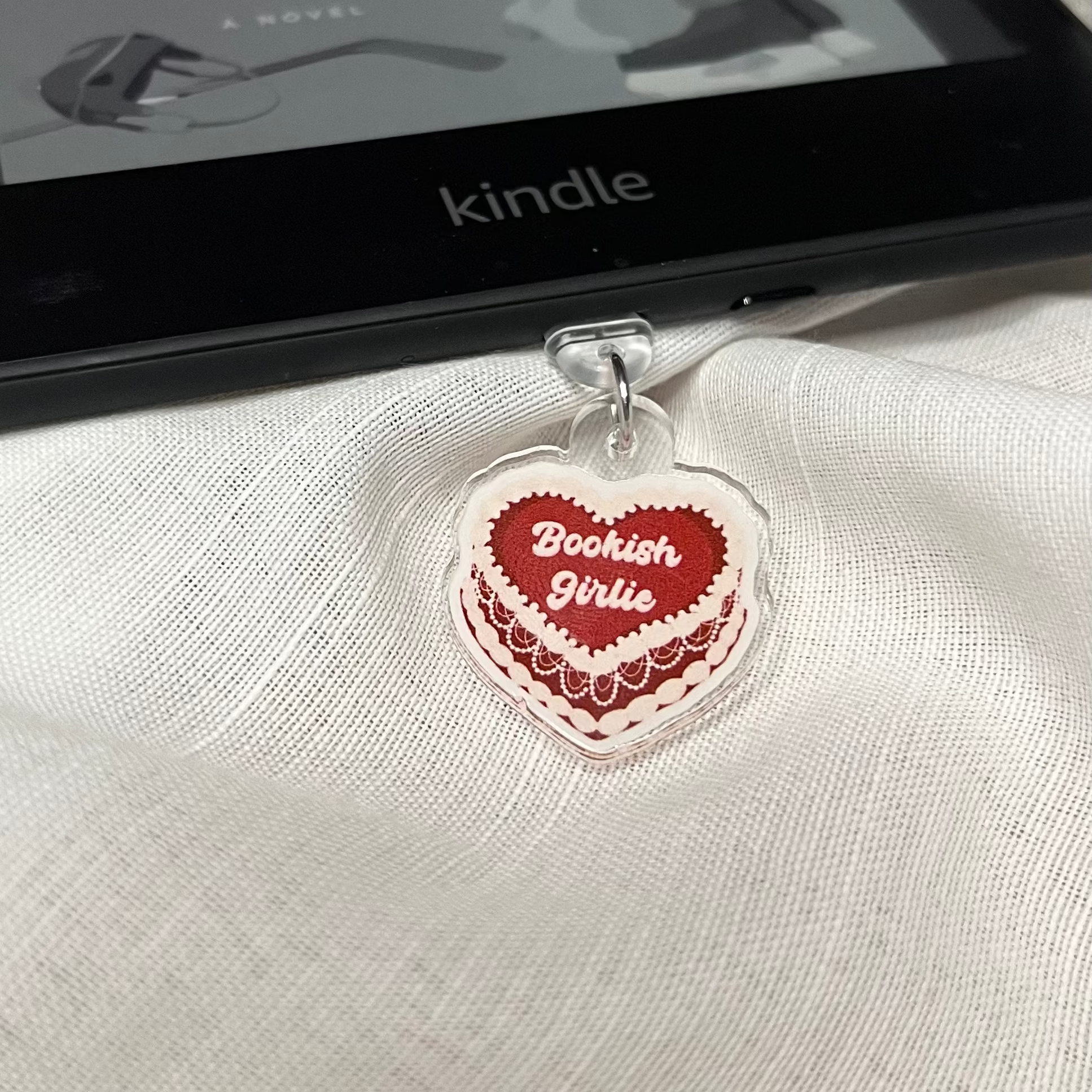 Bookish Girlie Cake Kindle Charm